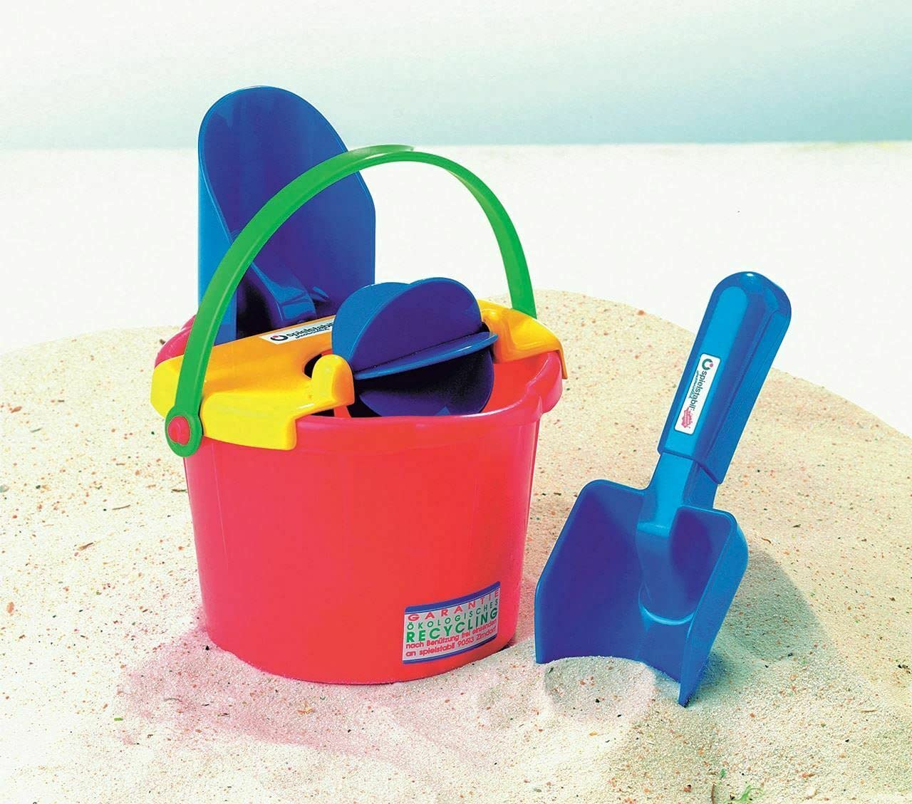 Spielstabil Bucket Mill 3 Piece Set - Includes Bucket, Sand Scoop and Spinning Wheel (Made in Germany)