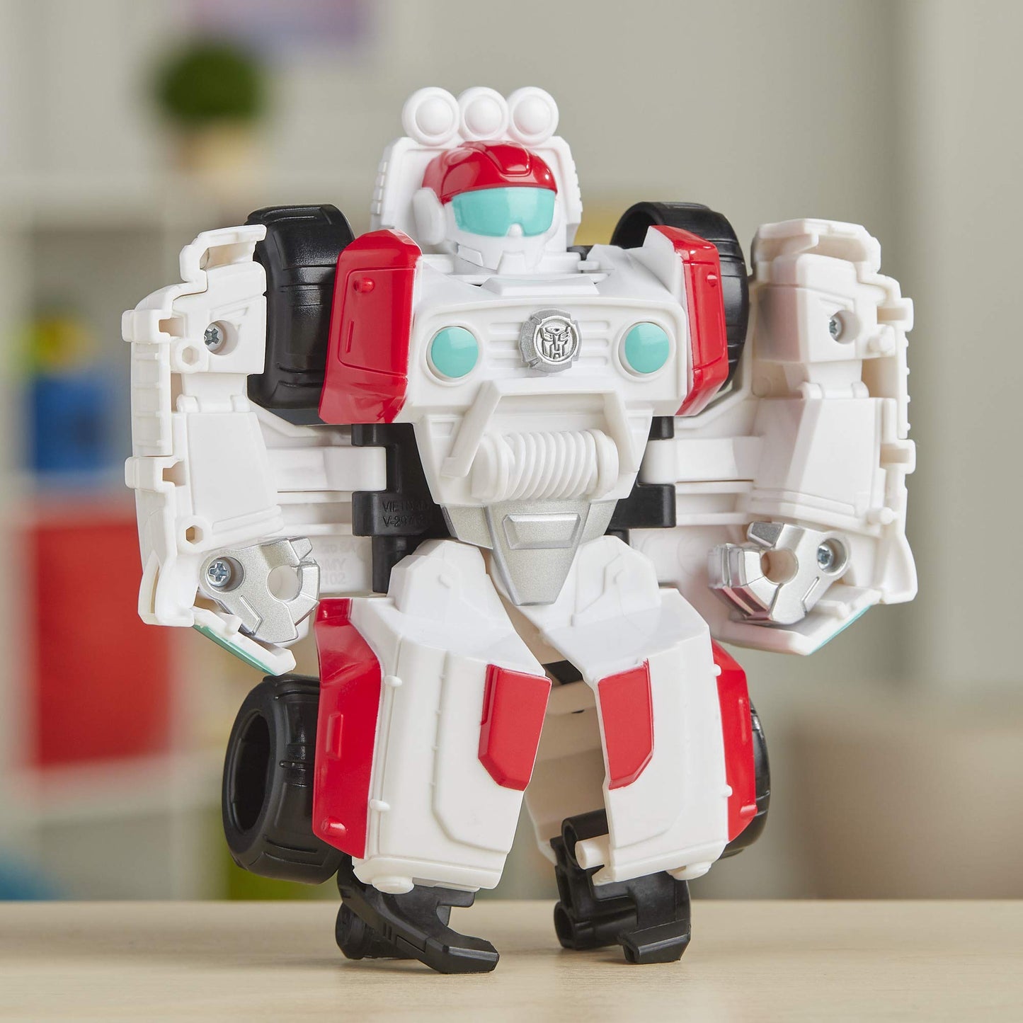Transformers Playskool Heroes Rescue Bots Academy Medix The Doc-Bot Converting Toy, 4.5' Action Figure, Toys For Kids Ages 3 & Up