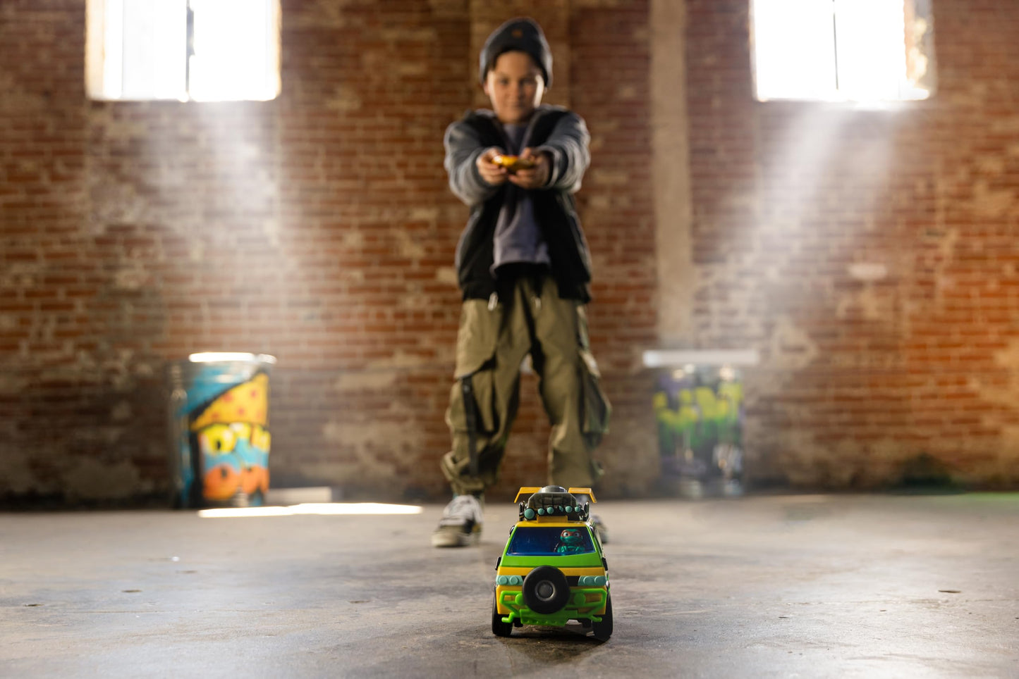 Teenage Mutant Ninja Turtles Pizza Blaster RC Vehicle with 6 Foam Launchers, Model 71038, Plastic, Pizza Van Color, Ages 5+