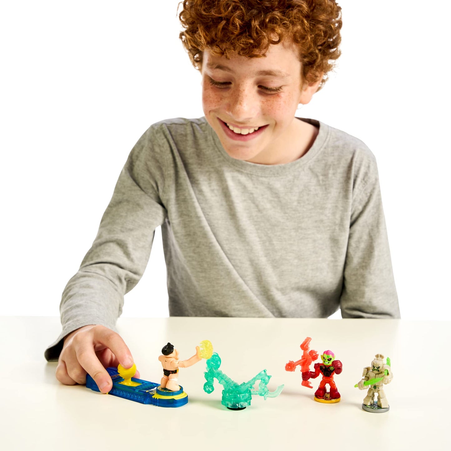 Legends of Akedo Power Storm - Official Rules Starter Pack - Legendary Punch Attack - 3 Mini Battling Warriors with Training Practice Piece and limited availability Joystick Controller