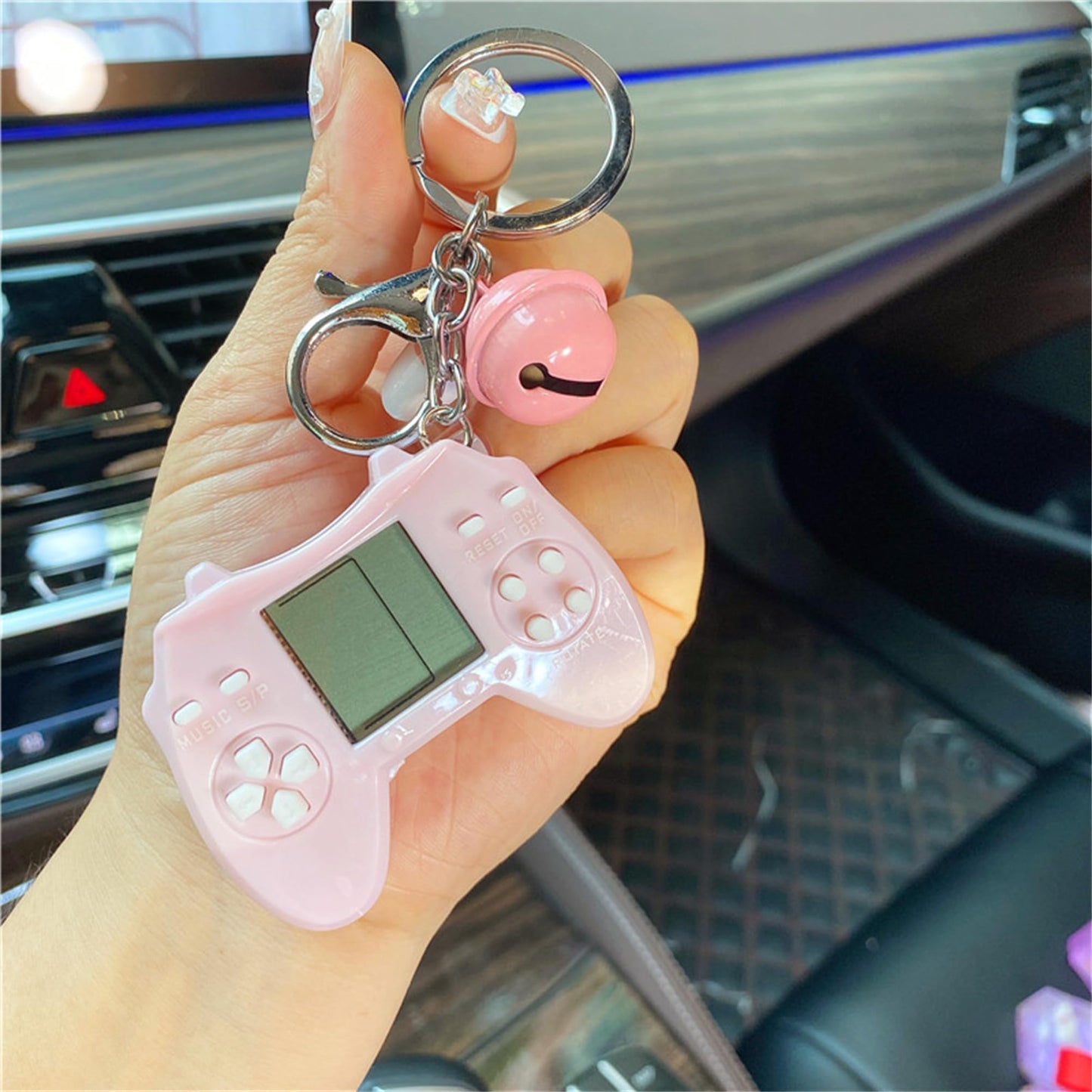 Retro Classic Game Console Pendant Keychain Playable Electronic Miniature Handheld Mini Games Machine With Keychain Ring Gift (M