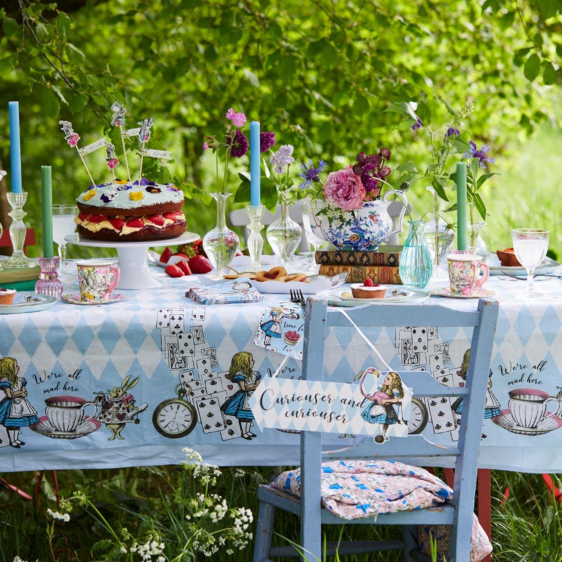 Talking Tables Alice in Wonderland Plates - Disposable Tableware for Mad Hatters Tea Party Supplies, Birthday, Baby Shower, Wor