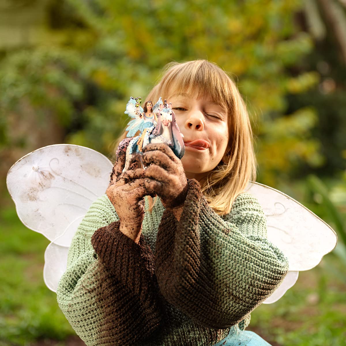 Schleich Bayala Fairy Eyela with Princess Unicorn Playset - Sparkling Flying Princess Doll with Unicorn and Magic Wand, Birthday