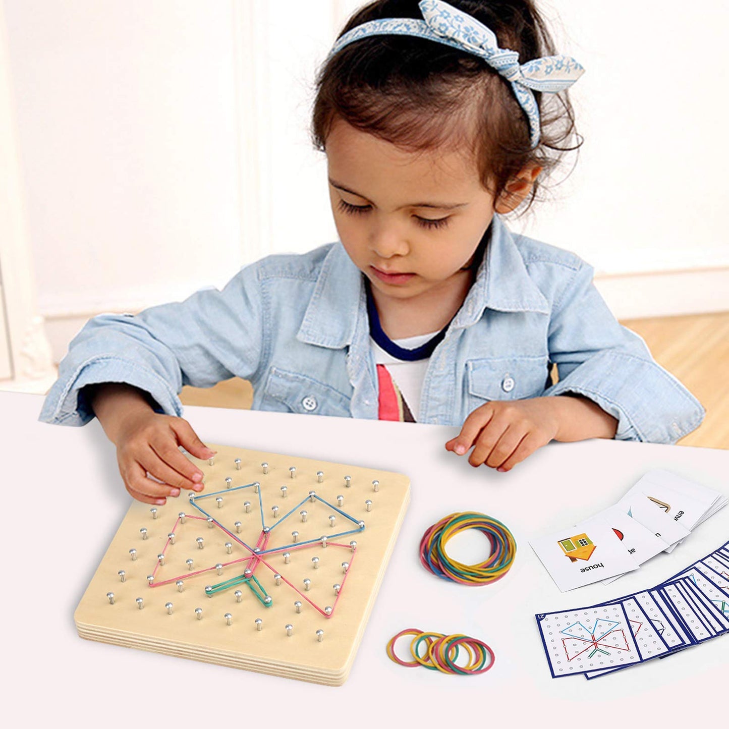 Thoth Montessori Geoboard - 36 Pattern Cards & Rubber Bands, 8x8 Educational Toy, Multicolor Rubber