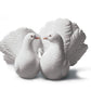 Lladró Porcelain Figure Of White Glossy Pair Of Doves. Figure Of Dove Lovers.