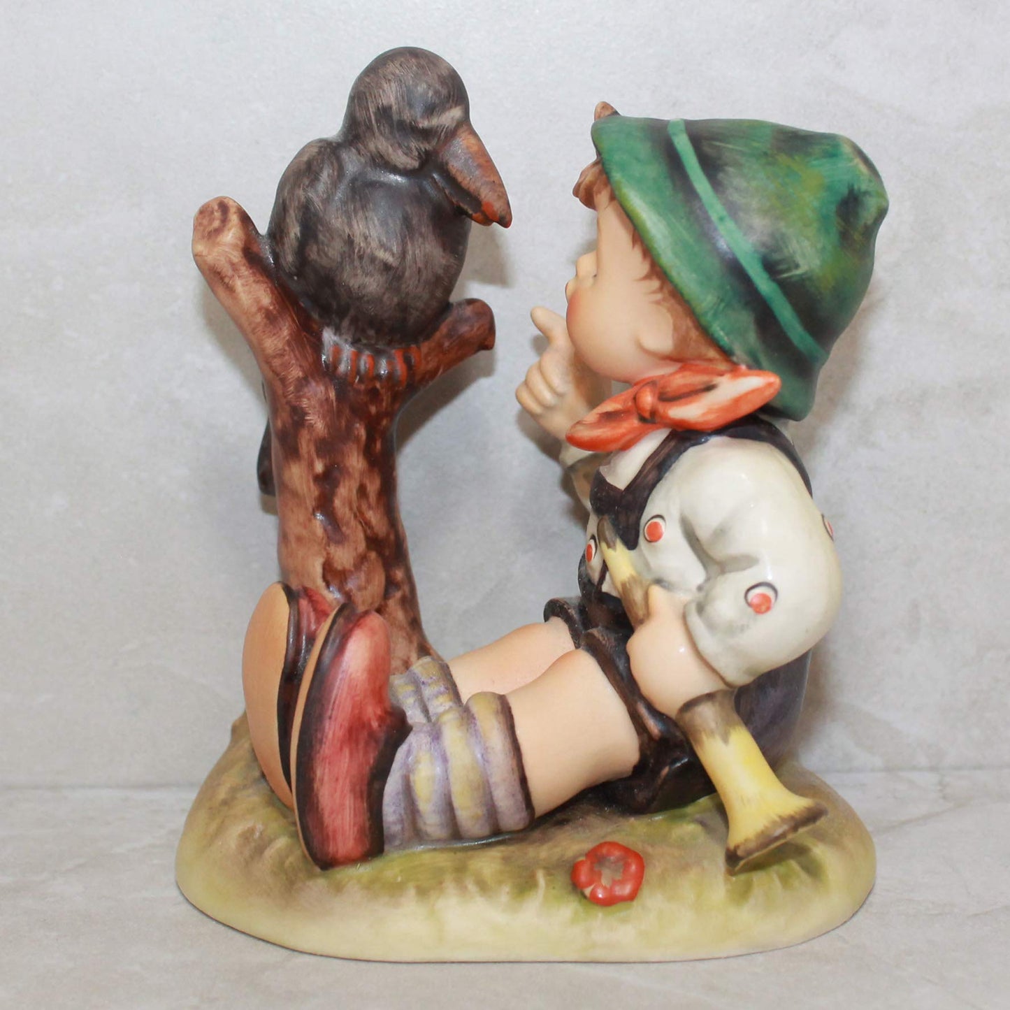 Hummel M. I. Hummel Sing Along 4.5' Hum 433 Disney Figurine Ivory Brown