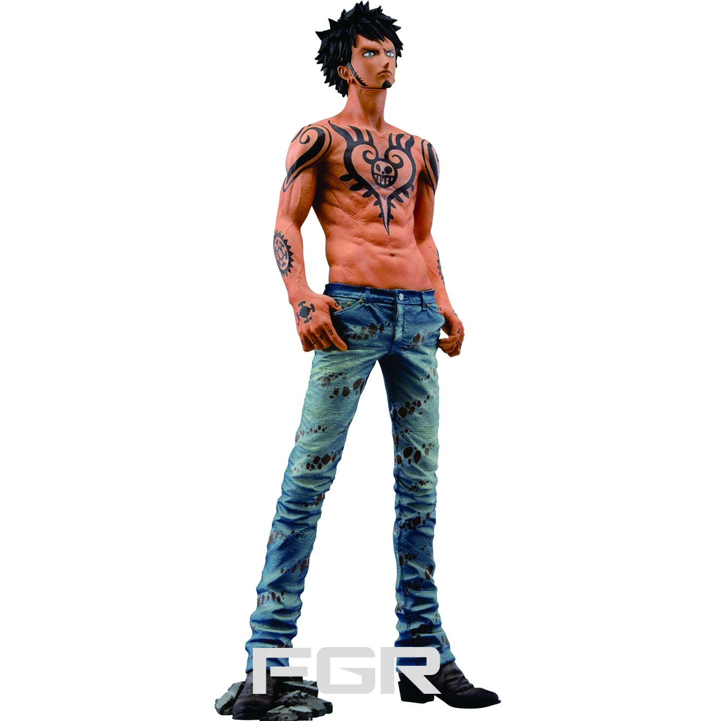 Banpresto Trafalgar Law Figure, 10.2-Inch King of Artist Series, Black and White with Red Details, Model 32951, PVC Material