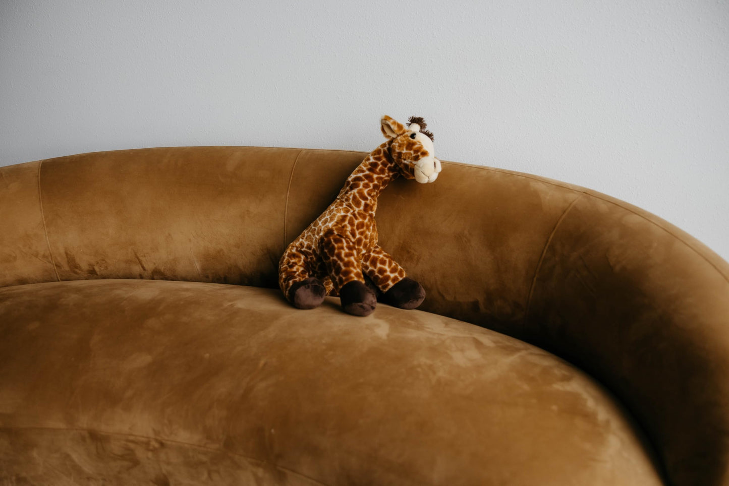 The Petting Zoo Giraffe Stuffed Animal, Gifts for Kids, Wild Onez Zoo Animals, Jumbo Giraffe Plush Toy 24 inches