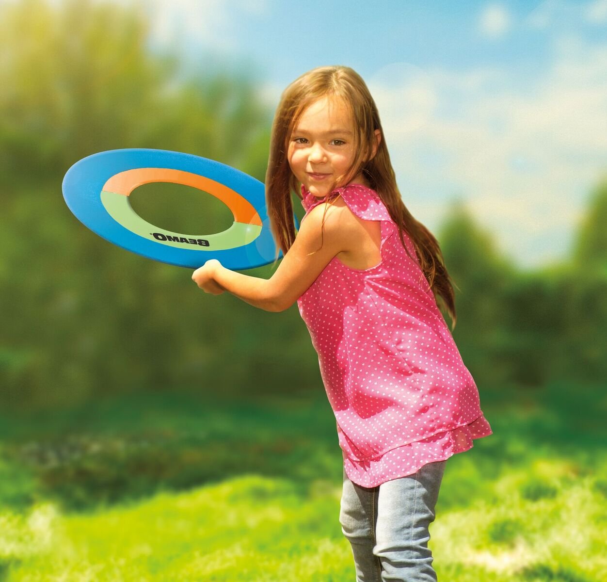 Toysmith Get Outside GO! Beamo Flying Hoop, 30-Inch, Multi Color, Perfect for Outdoor Fun and Games, Assorted Colors (6101AM)