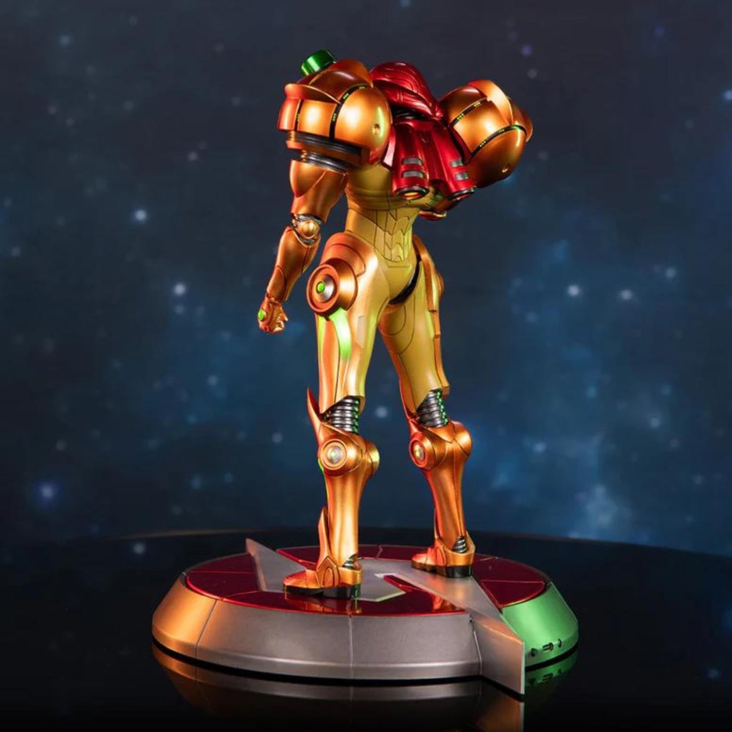 Metroid Prime: Samus Varia Suit Pvc (Collector'S Edition)