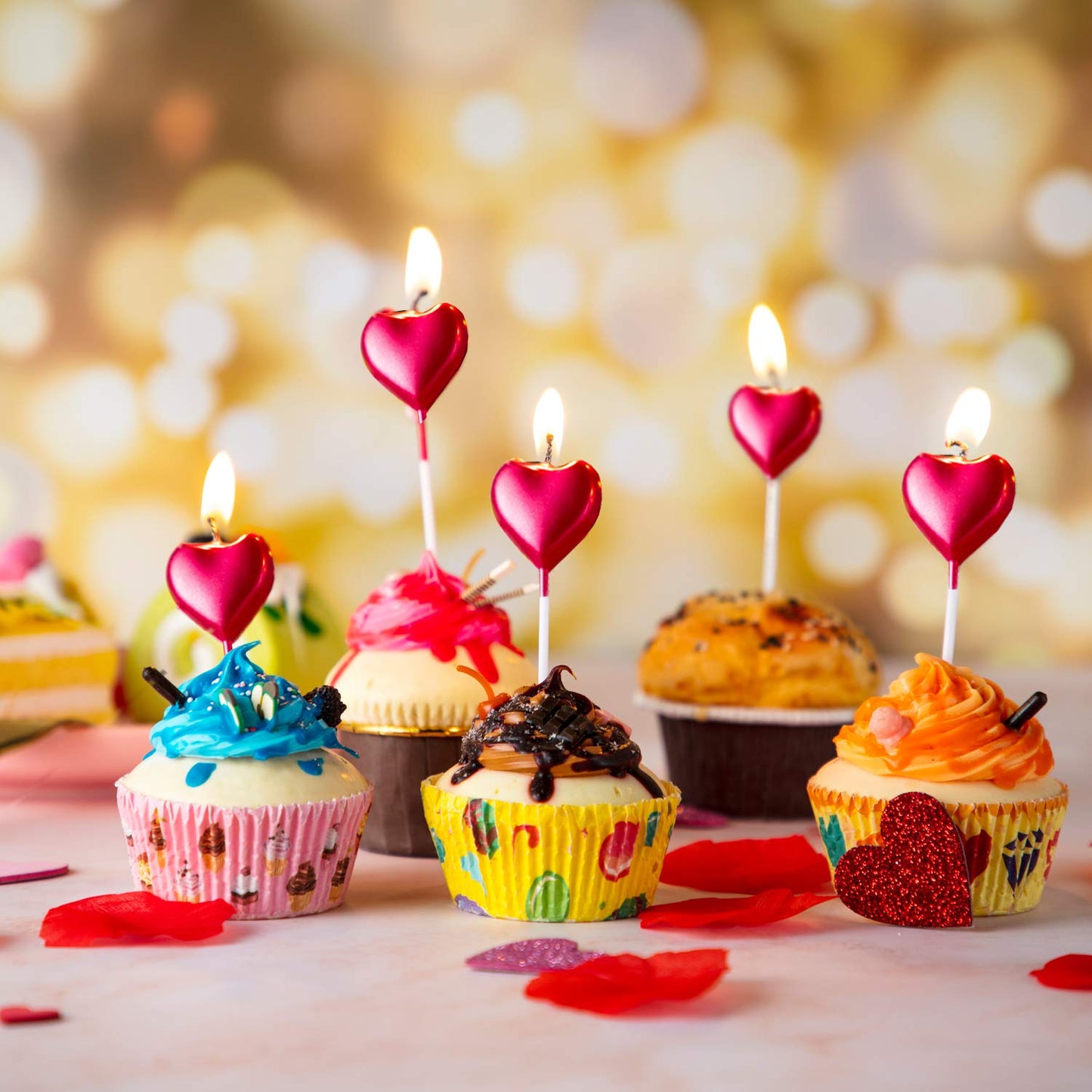 BBTO Metallic Heart Cake Candles - Red Wax Cupcake Toppers for Birthdays, Weddings, and Parties - 3.27" x 1.06" Size