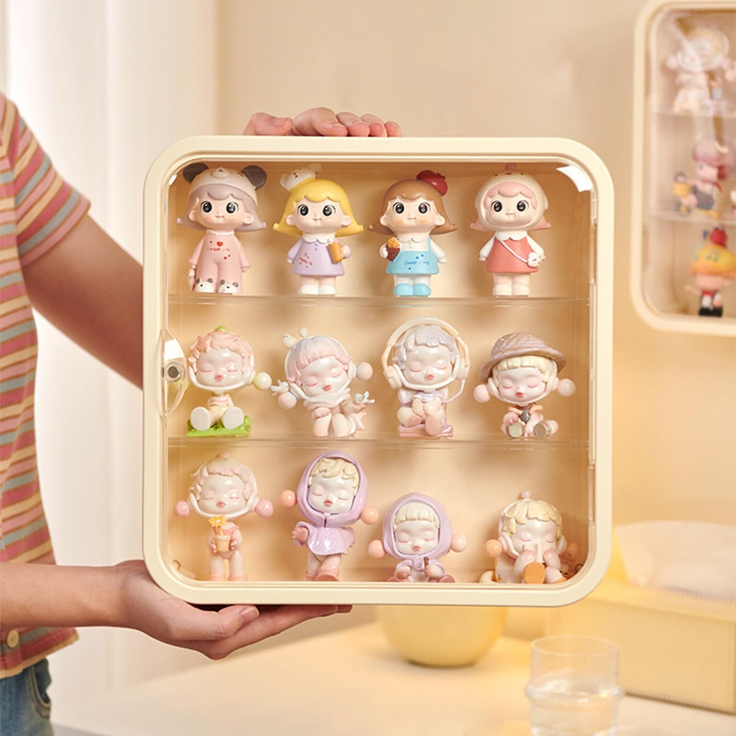 Clear Display Case For Figures, Wall-Mounted Doll Storage Box, Adjustable Display Stand With Door Dust And Moisture Proof Suitab