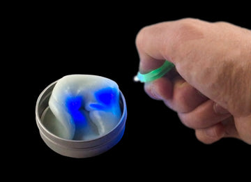 Ja-Ru Lab Putty Led Scribbler Sensory Putty For Kids W/Mini Uv Light Flashlight (1 Unit) Invisible Ink Magic Color Changing Putty. Stress Relief Toy. Mini Slime Party Favors. 9574-1A