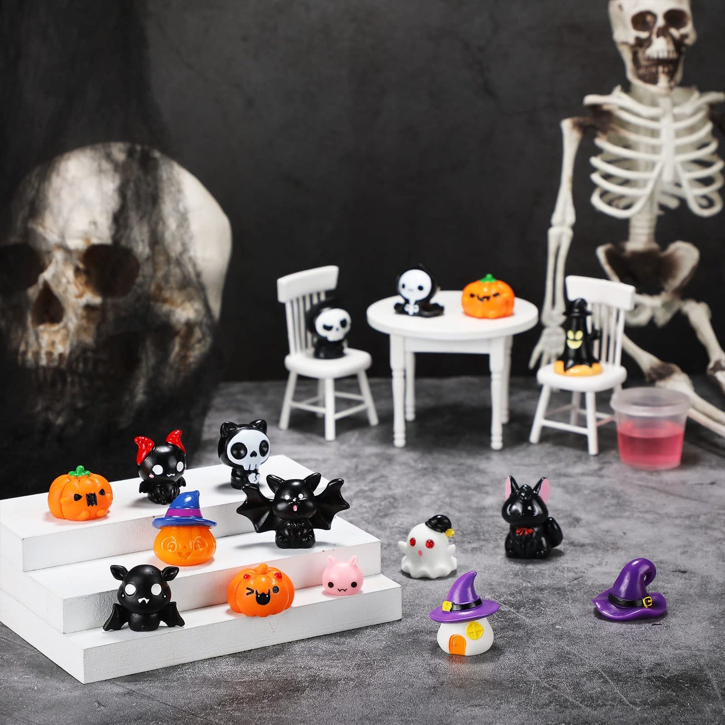 Chunful 30 Pcs Mini Resin Figures Halloween Miniatures Figures Pumpkin Ghost Skull Miniatures Bulk for Halloween Party Favors Ba