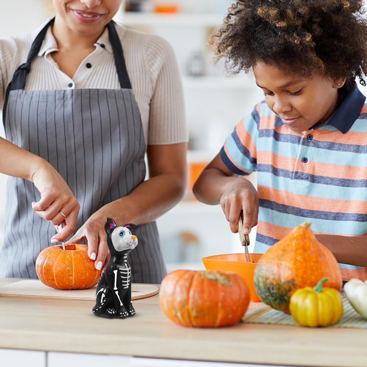 Little Flower Dog Toys - Halloween Resin Figurine for Table Decoration Glow-in-The-Dark Black Dog Statue 5.51 X 2.44 X 2.04 Inch