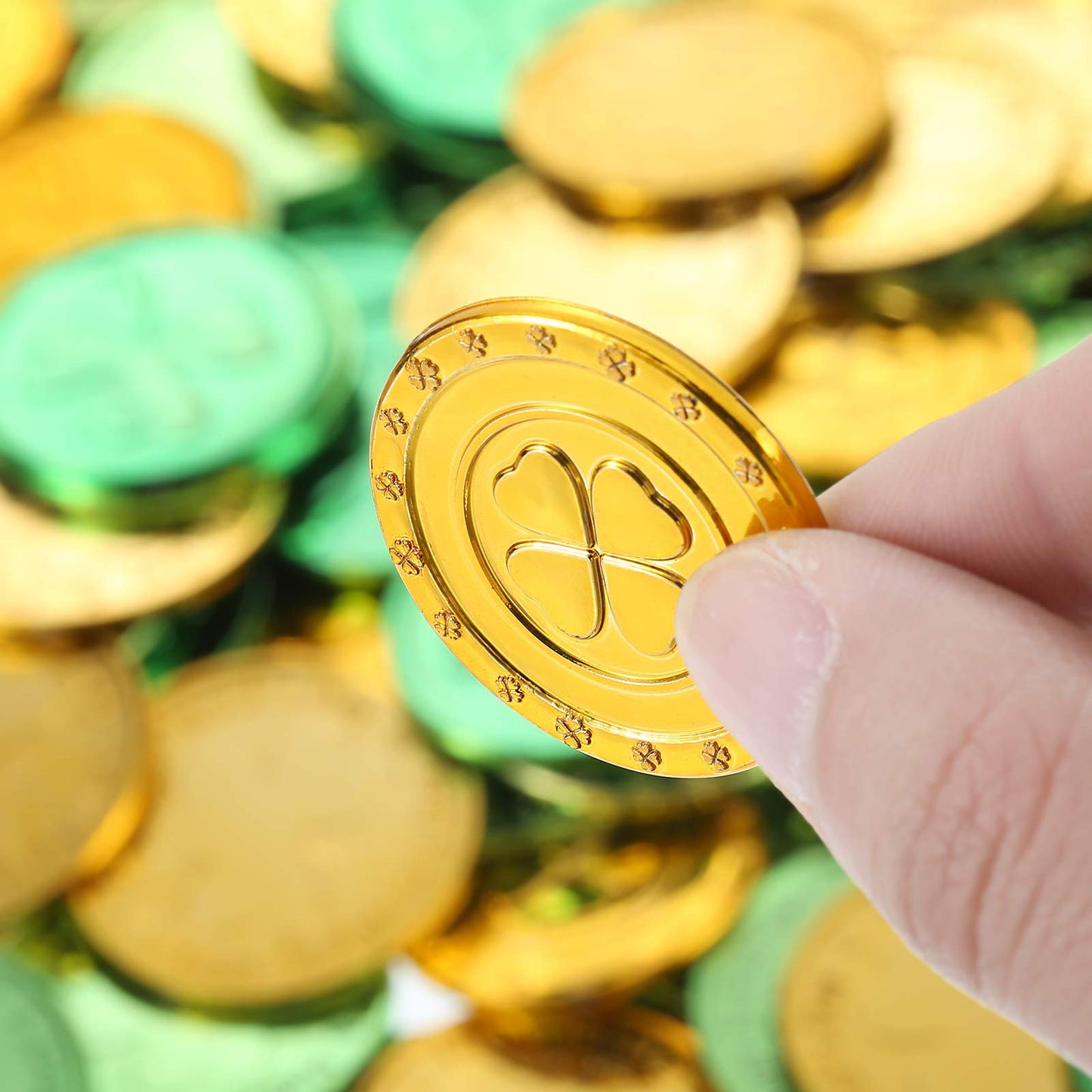 260 Pieces St. Patrick's Day Shamrock Coins 3-Leaf Clover  4 Leaf Clover and Happy St. Patrick's day Good Luck Green and Gold Plastic Coins for Party Supplies Decor