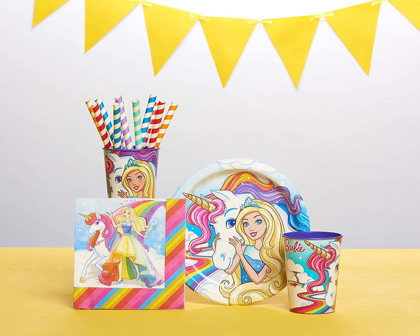 American Greetings Barbie Party Supplies, 16 oz. Plastic Party Cups (8-Count)