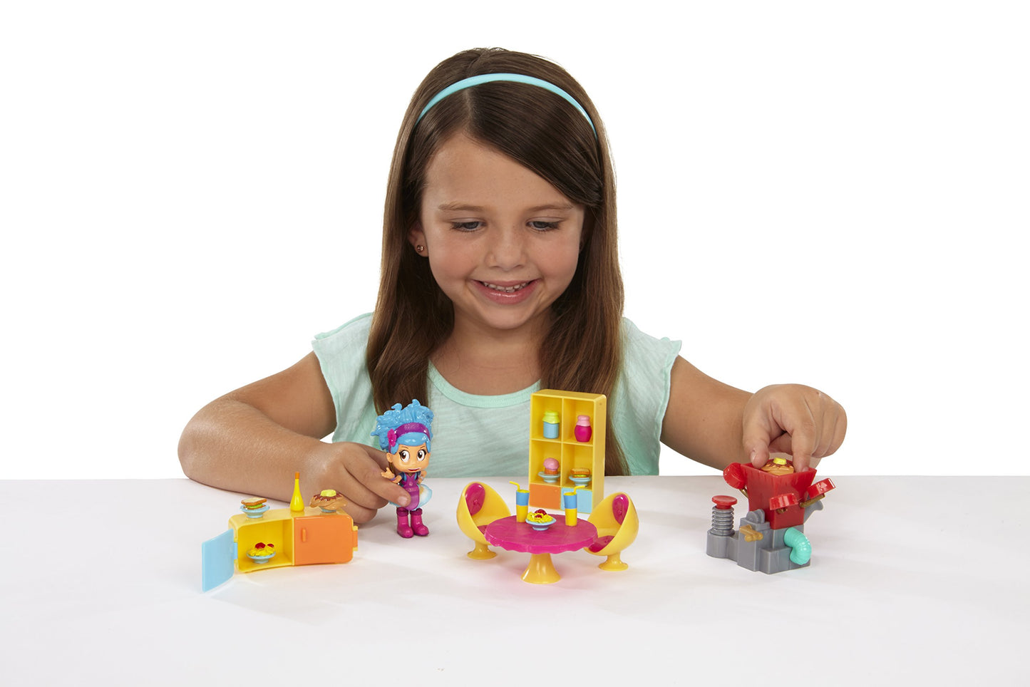 Luna Petunia Fabulosa Café Playset