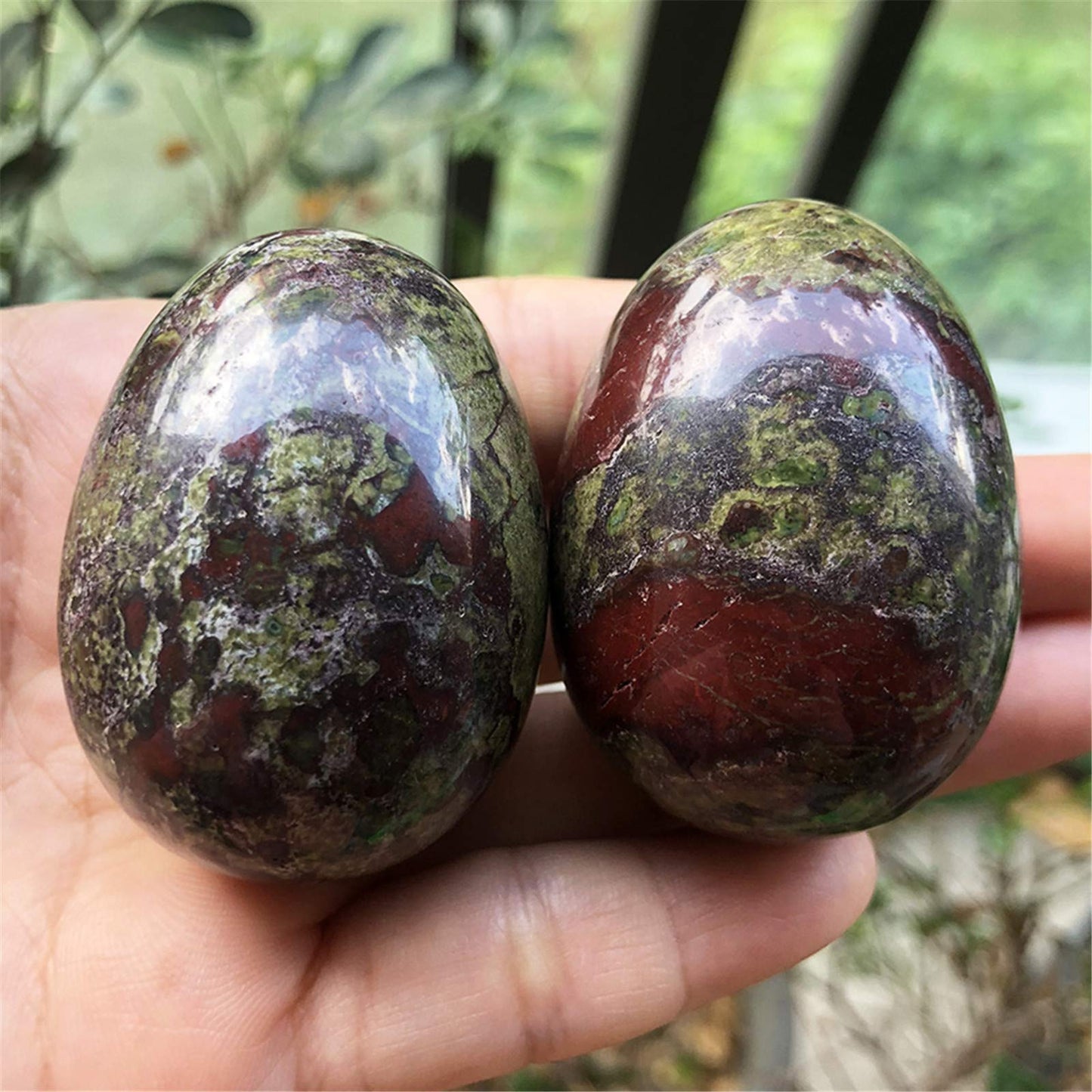Fekuar Stone Egg Figurine, Polished Healing Crystal Easter Eggs Sphere Sculpture With Wood Stand, Natural Dragon Bloodstone, 1.8
