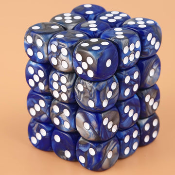36 Pieces 12mm 6 Sided Mini Dice Set,Two Colours D6 Game Dice Set,6 Sided Standard Game Dice for Board Games Dice Games Classroo