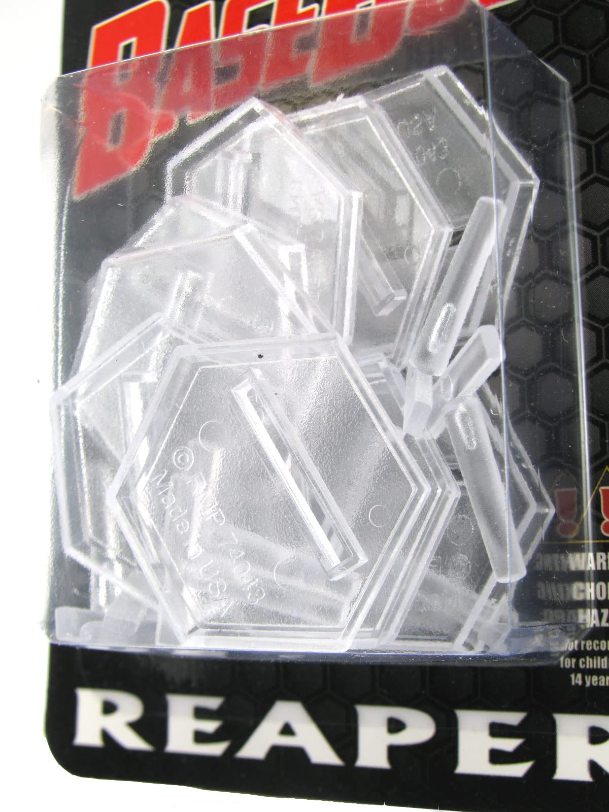 Reaper Miniatures Accessories: 1' Transparent Slotted Hex W/Short Hover Peg (10 Bases, 10 Pegs)