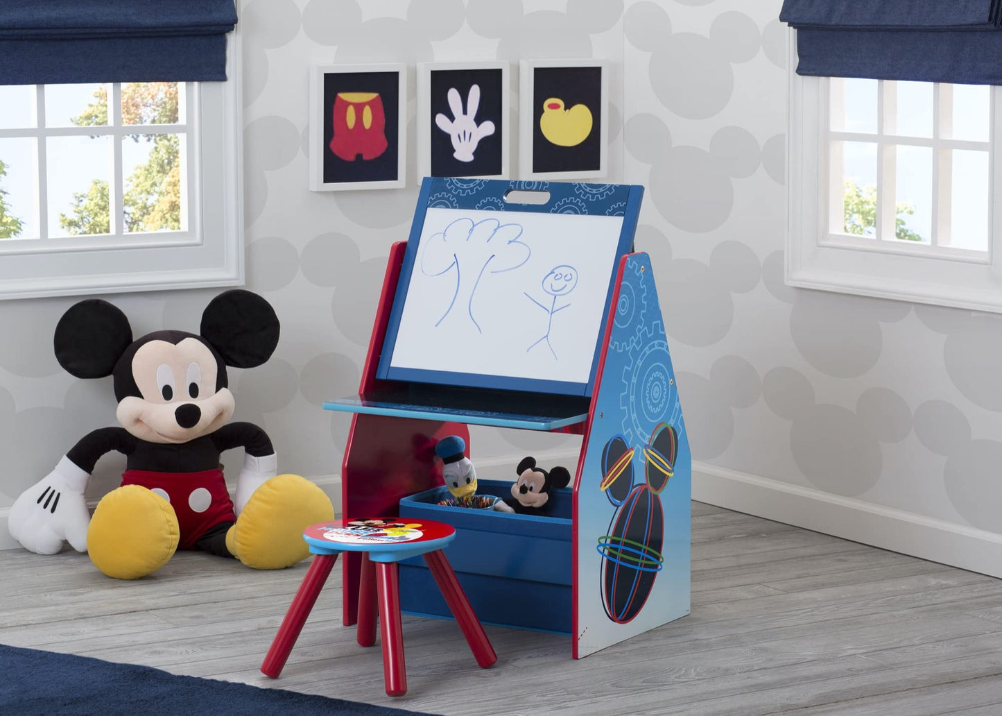 Delta Children Easel and Play Station, Disney Mickey Mouse
