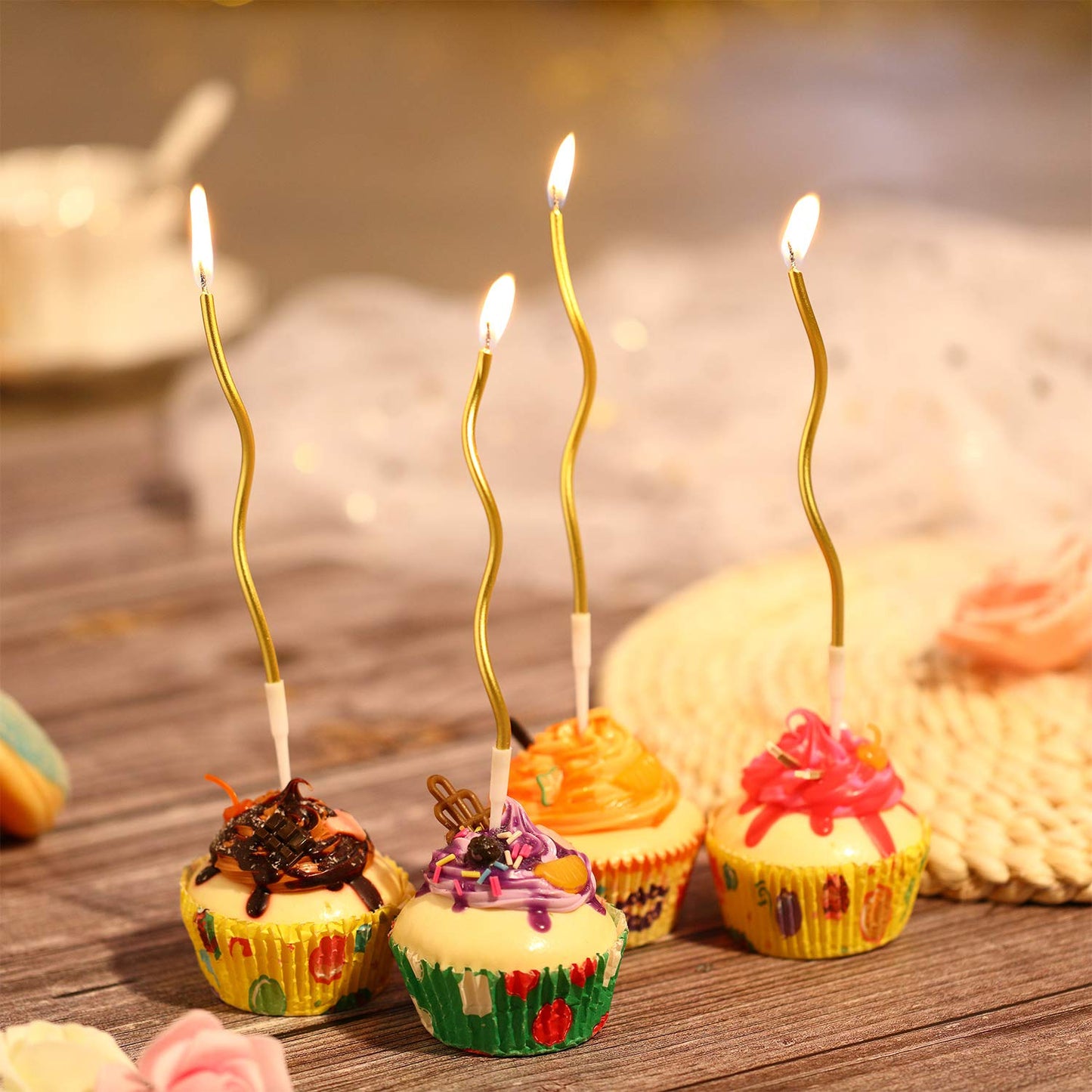 BBTO 12 Pcs Twisted Birthday Candles Spiral Metallic Cupcake Thin Long Cake Candles with Holders for Birthday Wedding Party(Gold