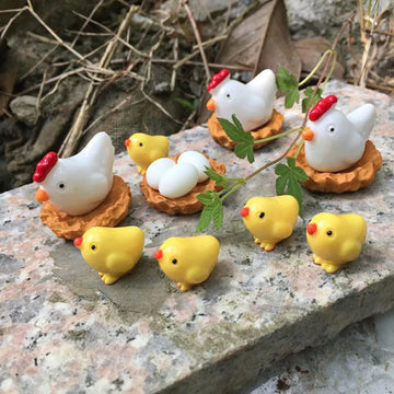 Mini Resin Tiny Hen Chick and Eggs, Dollhouse Miniature Tiny Hen Chick and Eggs, Terrarium Fairy Garden Dolls Toy, Mini Micro La