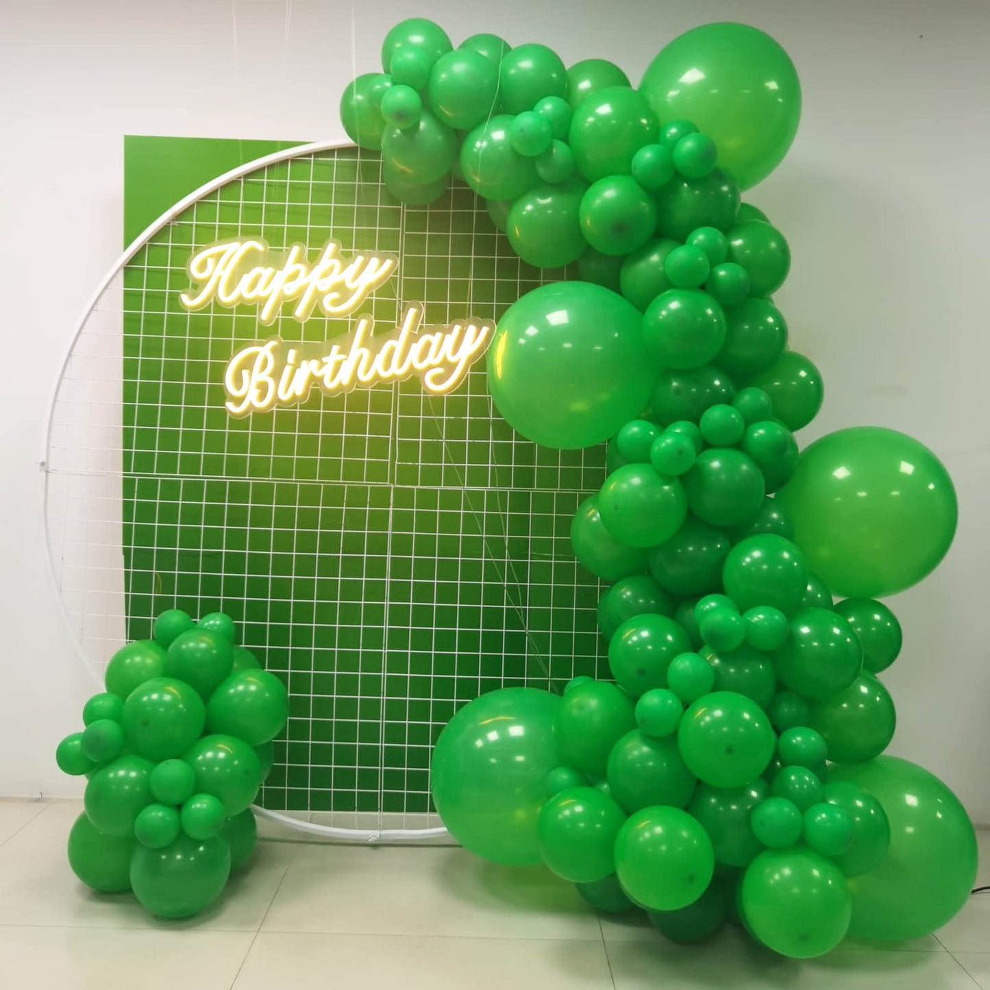 Moxmay 102 Pieces Green Balloons 18In 12In 10In 5In Different Sizes Party Balloon Kit For Birthday Halloween Christmas Wedding B