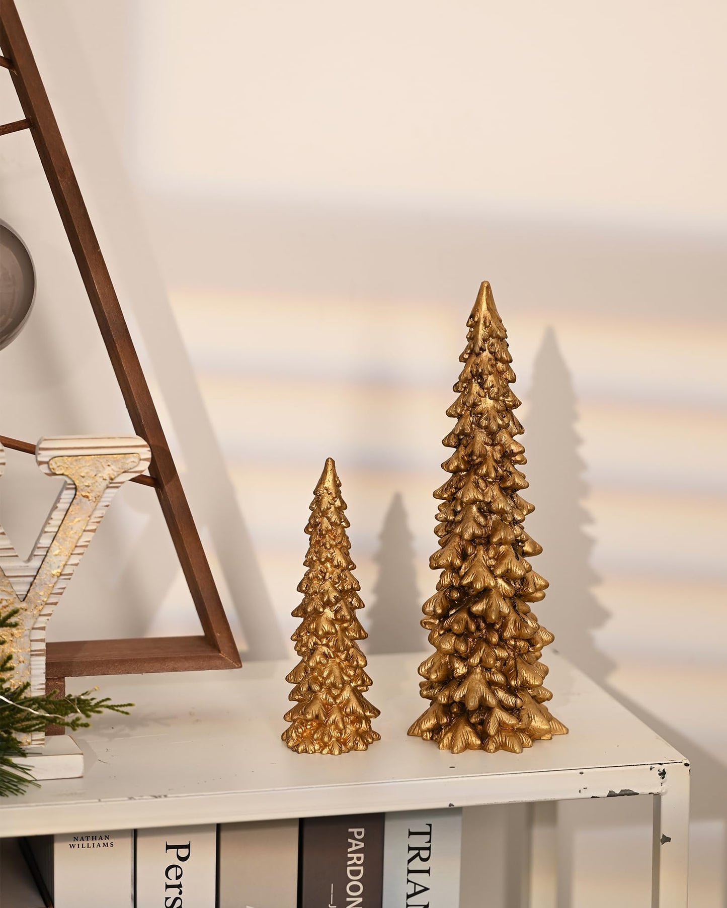 Rm Roomers Resin Christmas Tree Figurines Clearance,2Pcs Small Gold Christmas Decorative Figurine Set, Indoor Tabletop Christmas