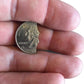London Magic Works Professional Vanishing Bite Out Genuine Us Quarter Trick With Replacement Rubber Bands Super Easy