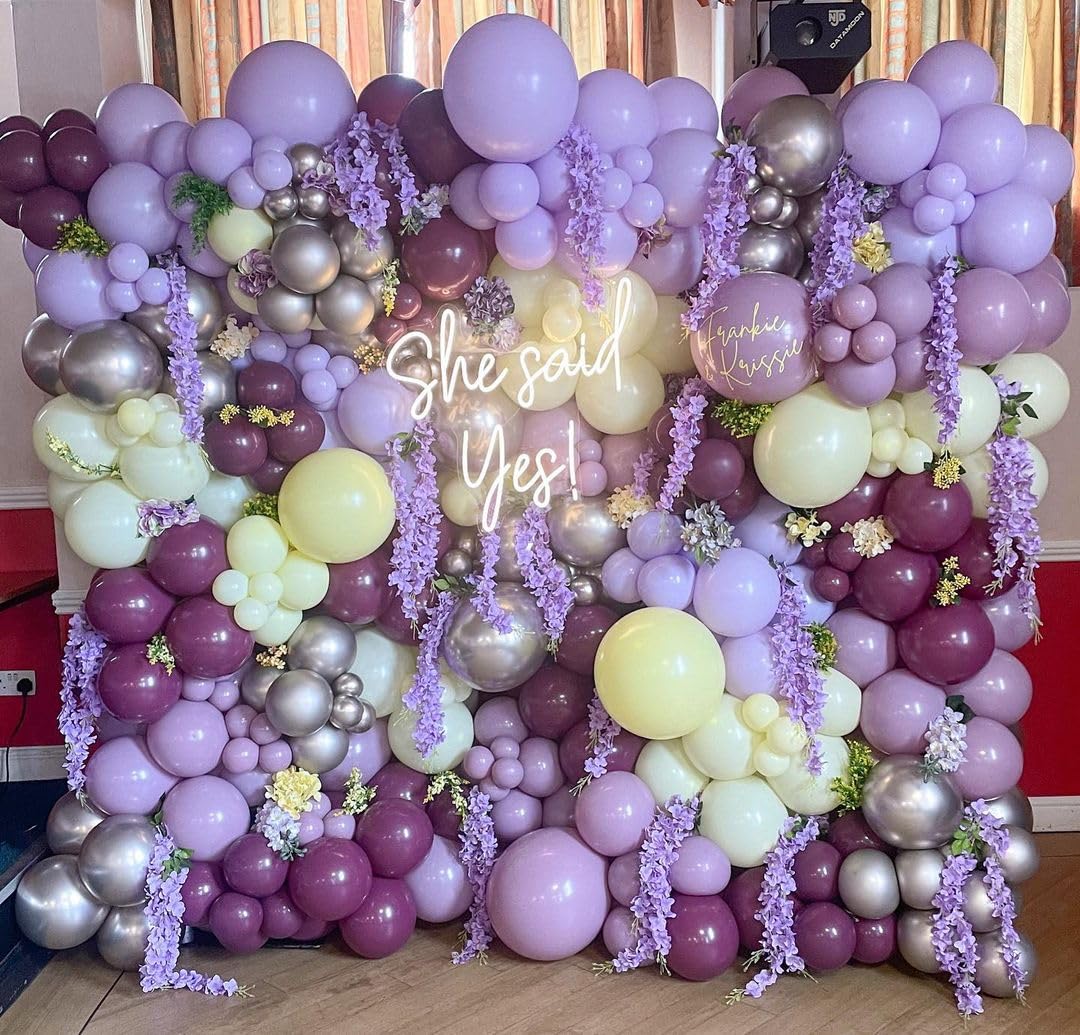 Bezente Pastel Purple Latex Party Balloons - 100 Pack 12 Inch Round Helium Lavender Light Purple Lilac Balloons For Wedding Baby