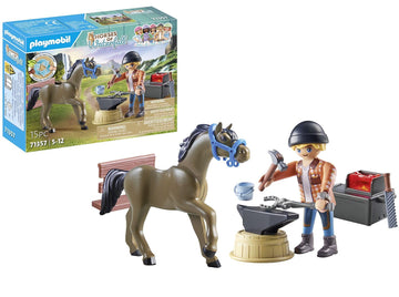 Playmobil Horses Of Waterfall Isabella And Lioness With Laundry Area - 71357