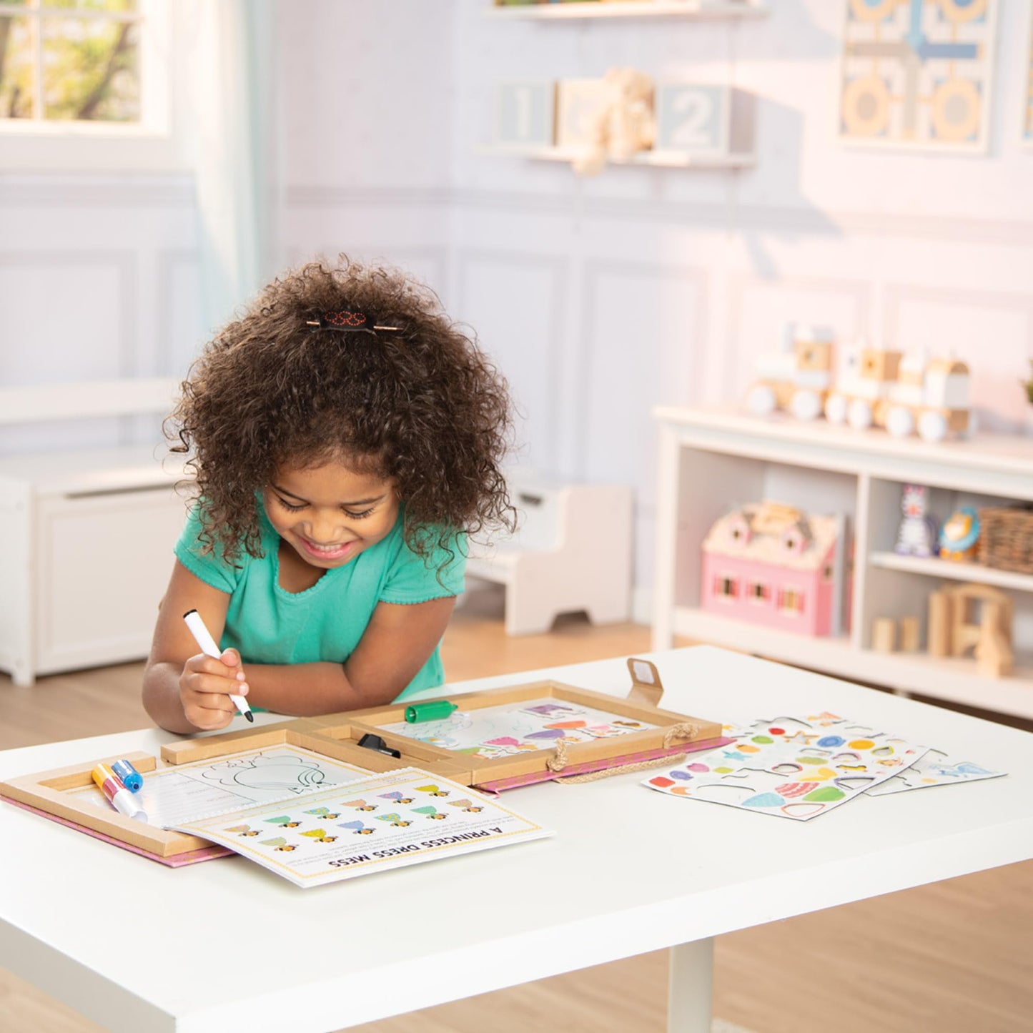 Melissa & Doug Natural Play: Play, Draw, Create Reusable Drawing & Magnet Kit - Princesses (54 Magnets, 5 Dry-Erase Markers) - F