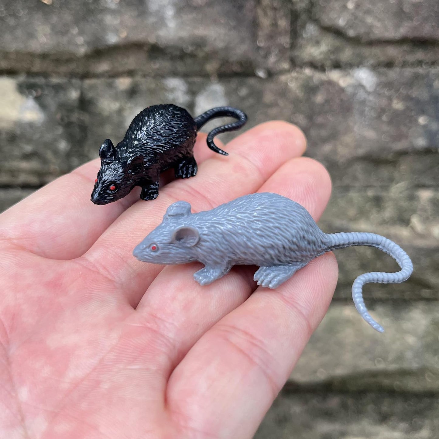 Aorvoras Miniature Rat,Halloween Miniatures,Halloween Dollhouse,Fairy Garden Accessories,Halloween Terrarium,Halloween Craft Sup