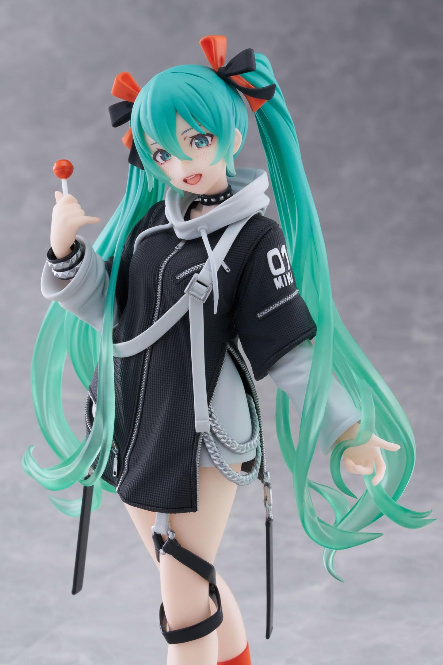 Taito-Hatsune Miku Figure - Fashion (Punk Ver.)
