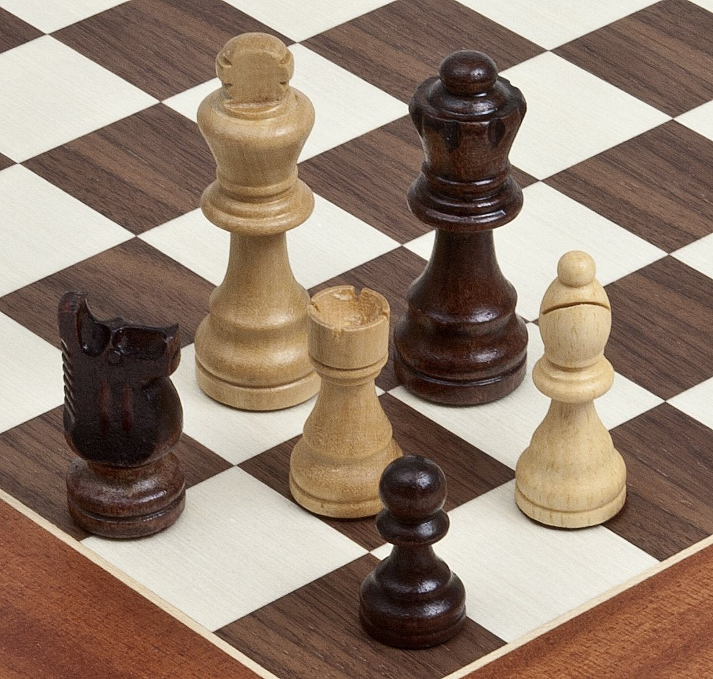 Bello Games Staunton Heavily Weighted Chessmen. King: 3 3/32'