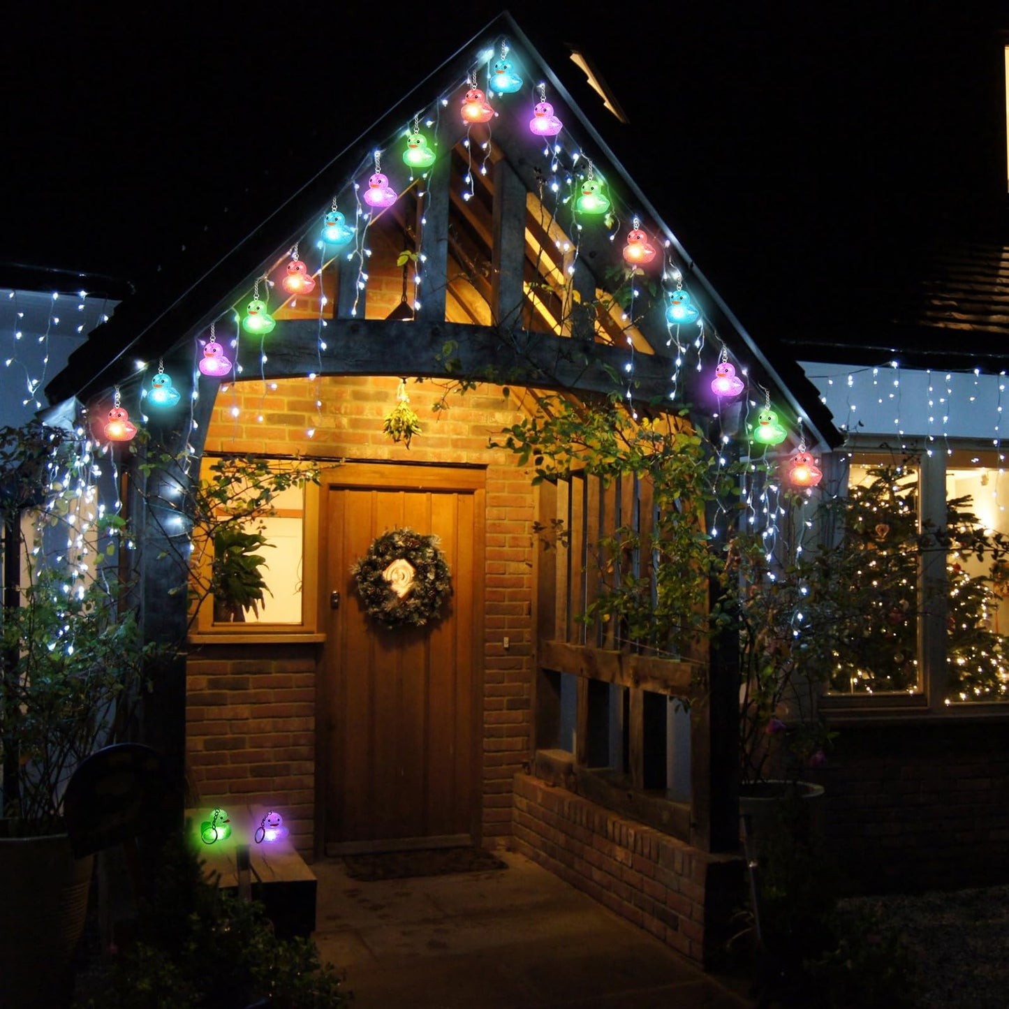 Deekin 100 Pcs LED Light up christmas Rubber Duck Keychain Cute Duck Keychains Bulk Mini Duck Party Favors 3D Duck Chains Small