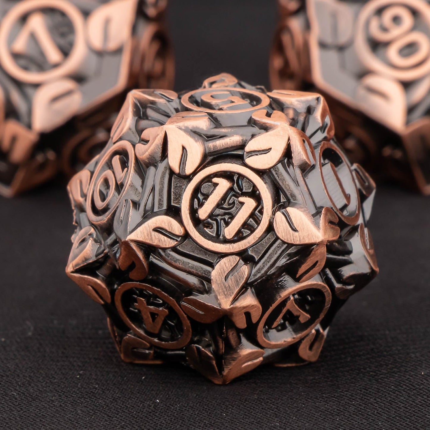 Kerwellsi Blood Vines Leaf Metal Dnd Dice Set D&D With Gift Box, 7Pcs Dungeons And Dragons Role Playing Dice, Polyhedral Handmad