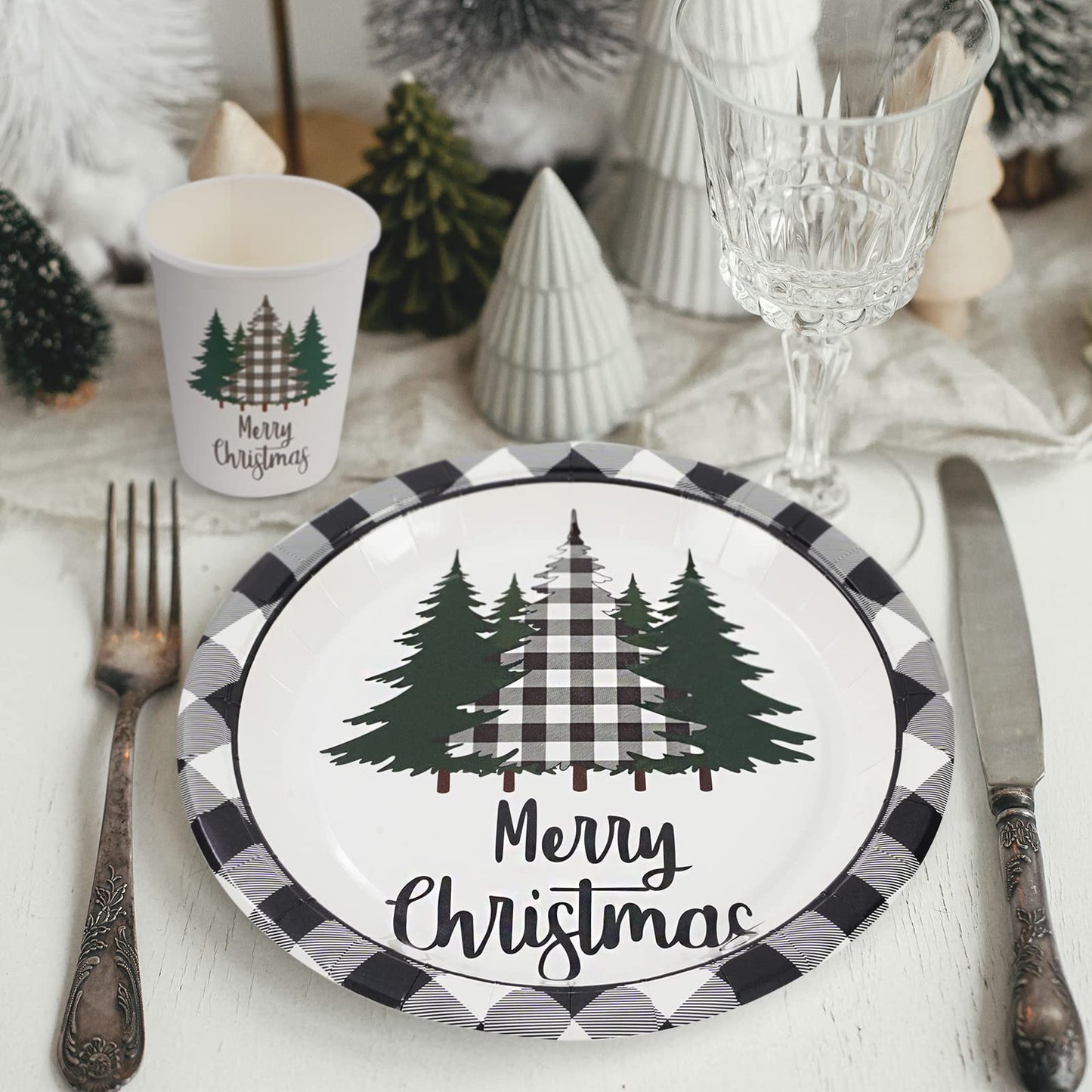 Whaline 100Pcs Christmas Tableware Set Buffalo Plaid Xmas Tree Disposable Dinnerware Set 50Pcs Paper Plates 25Pcs Napkin 25Pcs C