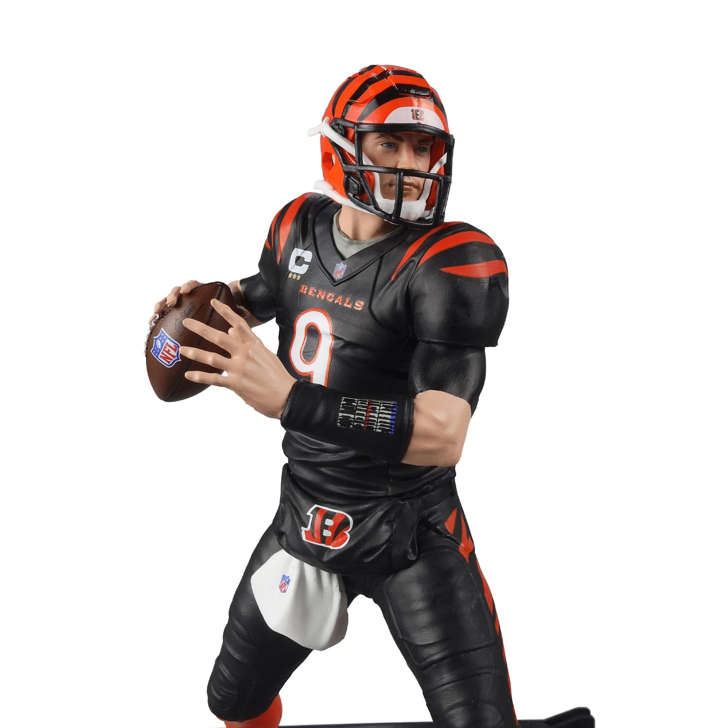 Mcfarlane Joe Burrow (Cincinnati Bengals) Nfl 7' Posed Figure Sportspicks