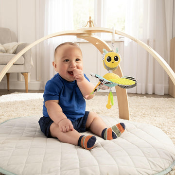 Lamaze Clip On Car Seat And Stroller Toy - Buzzy The Bee - Crinkle Car Seat Toys And Stroller Toys - Sensory Toys For Babies - Travel Toys For Car - Infant Toys Ages 0 Months And Up
