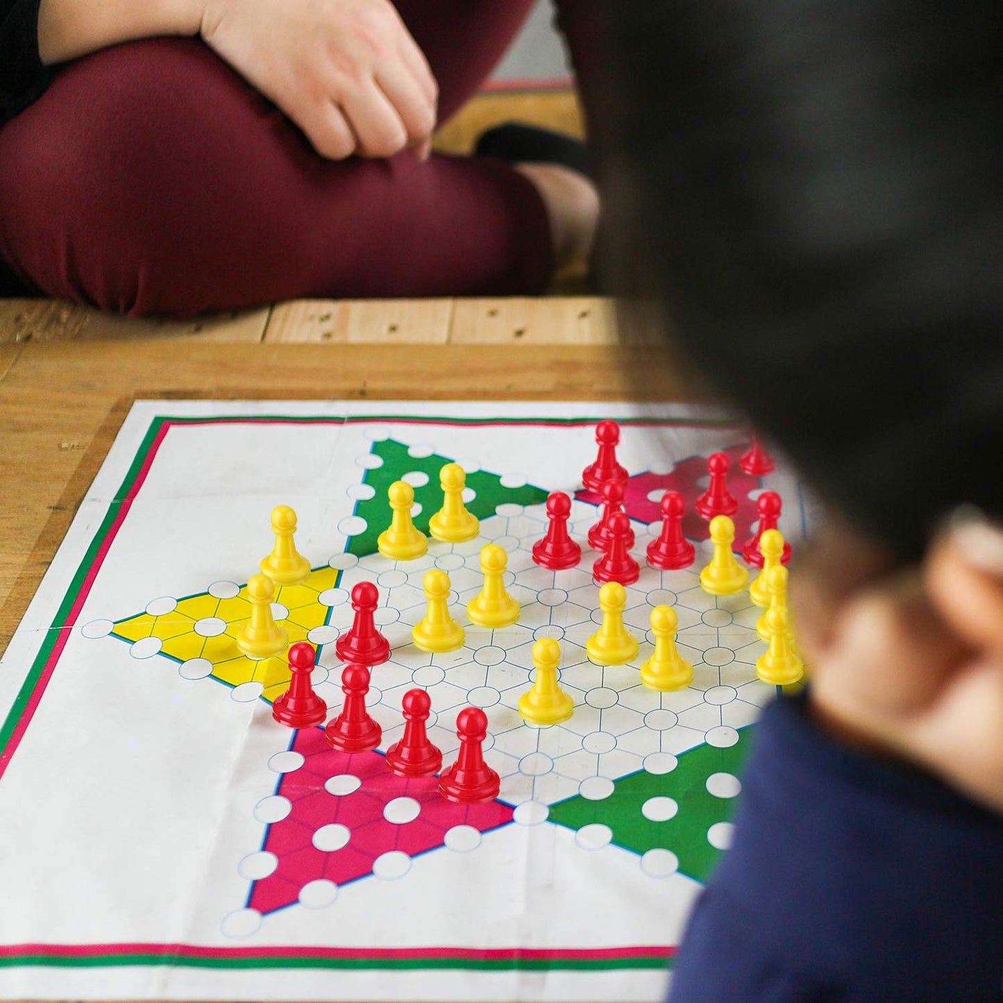 Shappy 32-Piece Multicolor Plastic Pawn Game Set for Board Games - 1 Inch Red Markers