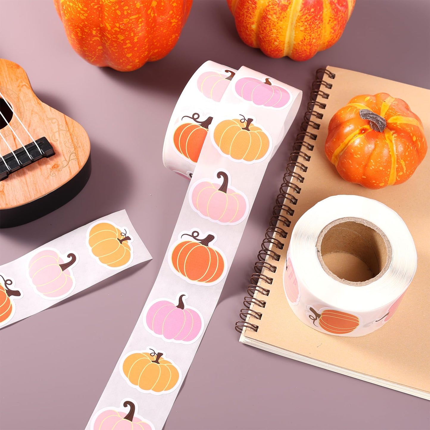 2 Roll 1000pcs Halloween Pumpkin Stickers, 4 Styles Self Adhesive Fall Pumpkin Stickers Halloween Decals Roll Envelope Scrapbook