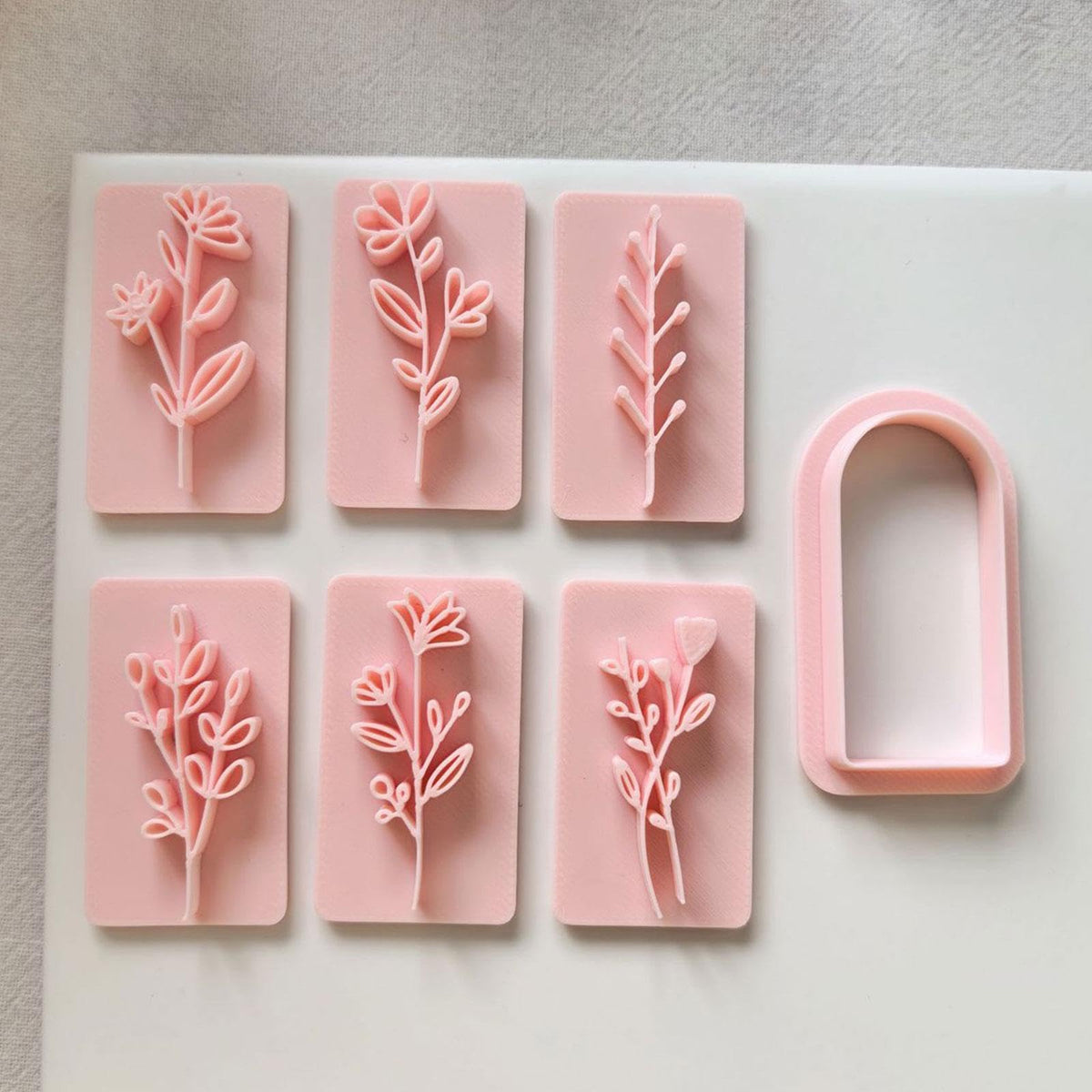 Merishopp 7 Pieces Polymer Clay Moulds Plant Leaves Clay Stamps For Diy Craft Supplies