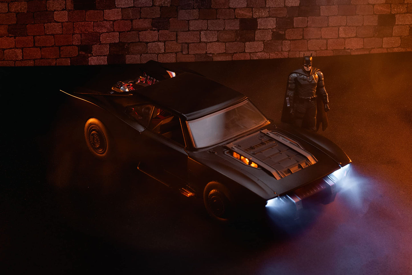 Jada Toys The Batman 1:18 Scale Metal Batmobile Car with Metal Figure, Collecting, Black (253216002), Ages 8 and Up