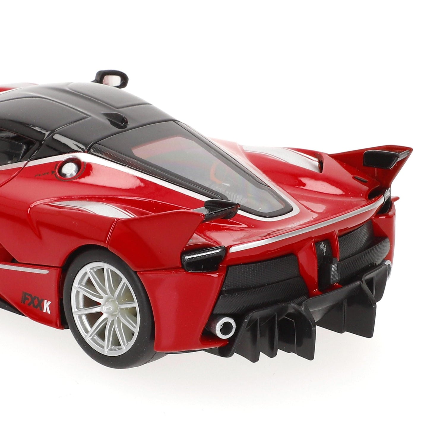 Ferrari Racing Fxx-K #10 Red 1/24 Diecast Model Car By Bburago