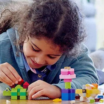 Huizdq 1500 Pieces Building Bricks, Building Bricks For Girls Age 4-5-6-7-8-12, Classic Bulk Small Blocks, Classic Building Bric
