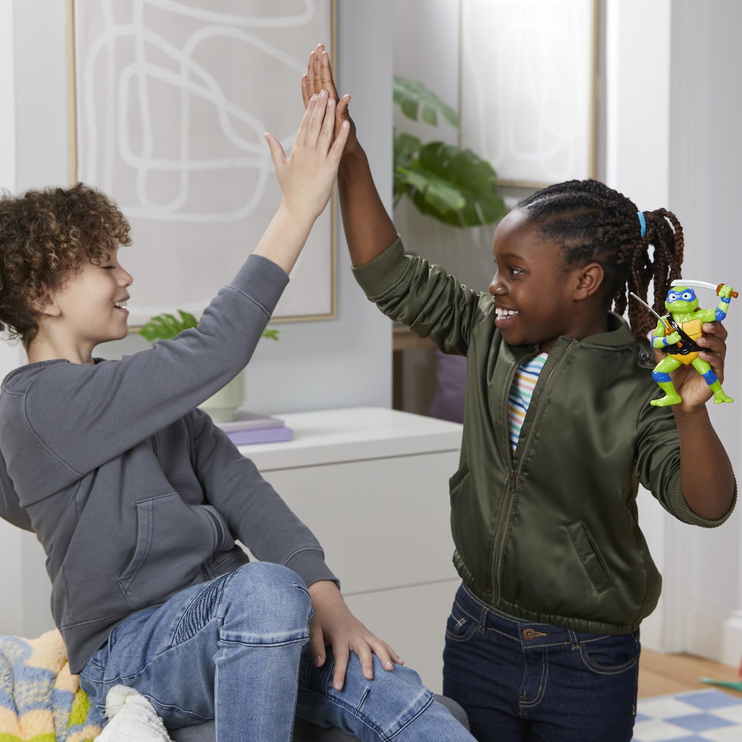 Bop It! Teenage Mutant Ninja Turtles Leonardo Edition Game for Kids Ages 8 and Up, Teenage Mutant Ninja Turtles Toys, for 1 or M