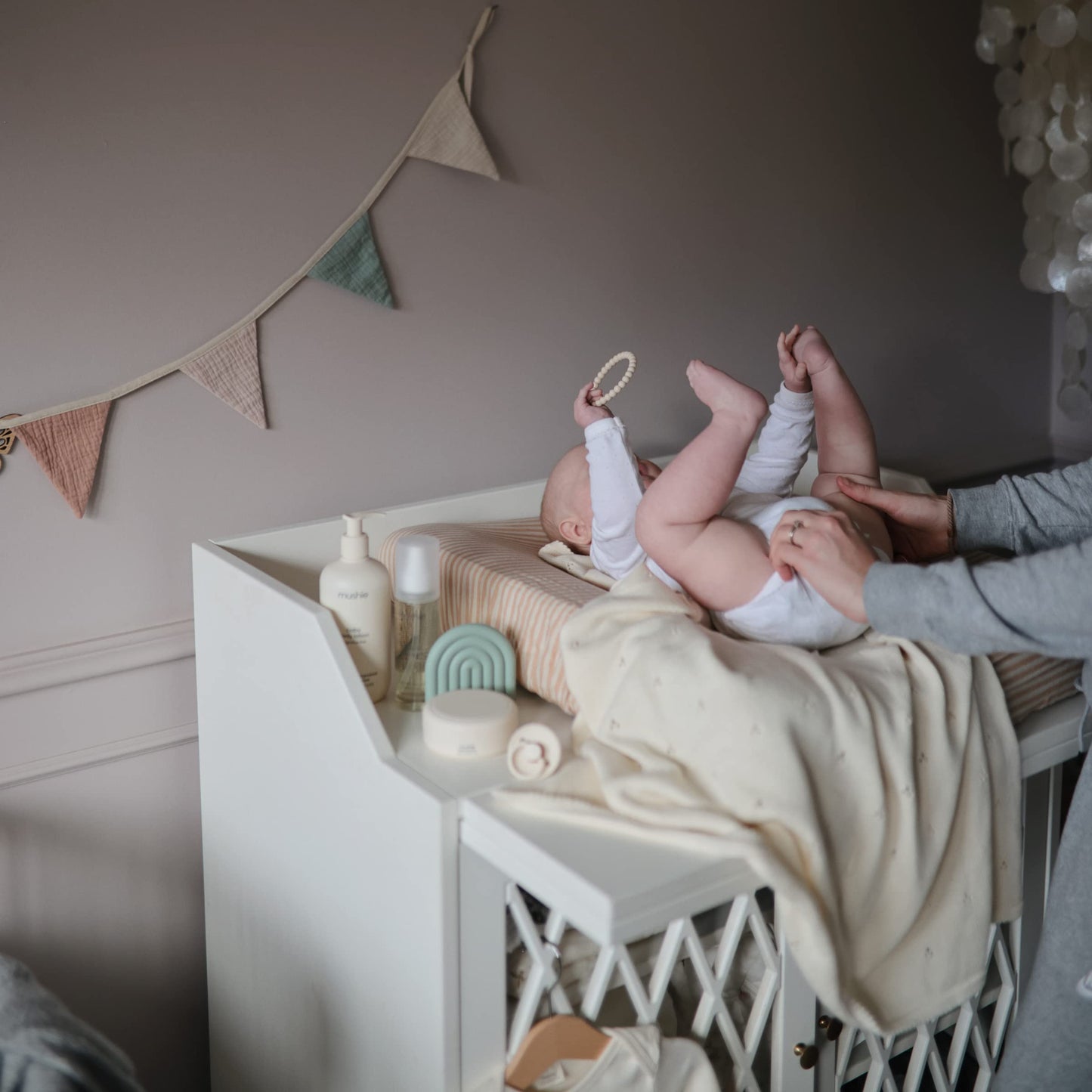 Mushie Pearl Teether Bracelet | 3-Pack (Green Tea/Cool Gray/Sea Salt)